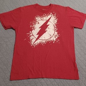 DC Flash t-shirt men's medium white paint splatter lightning bolt red crew neck
